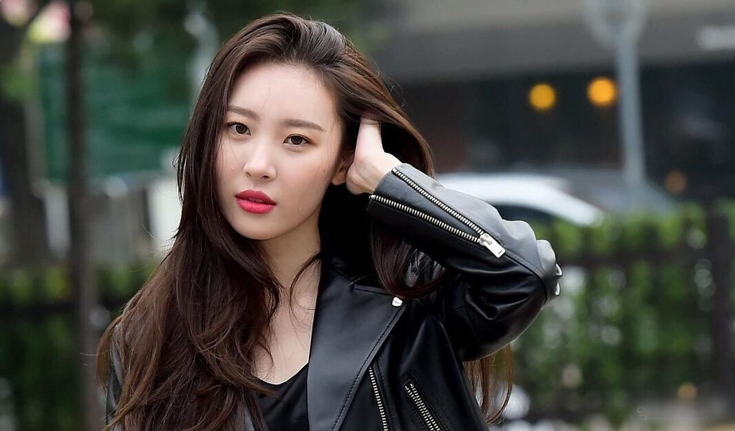 Sunmi vướng nghi vấn lừa đảo NFT: Nhà đầu tư bức xúc, sự thật vẫn là ẩn sốSáng 22/2, tờ Sports Kyunghyang gây xôn...